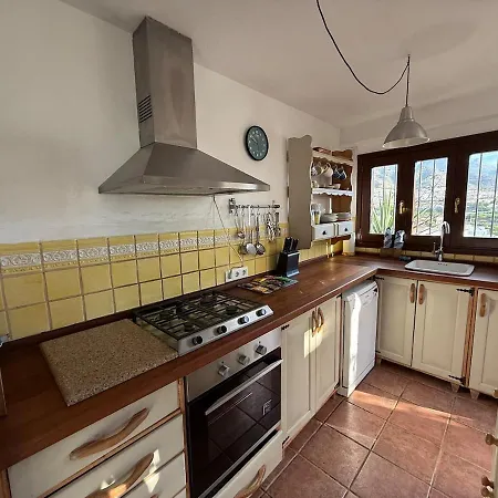 Casa Luise - 3 Bedroom Semesterbostad